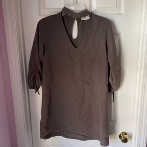Everly chicken style 3/4 ruched sleeve shift Dress